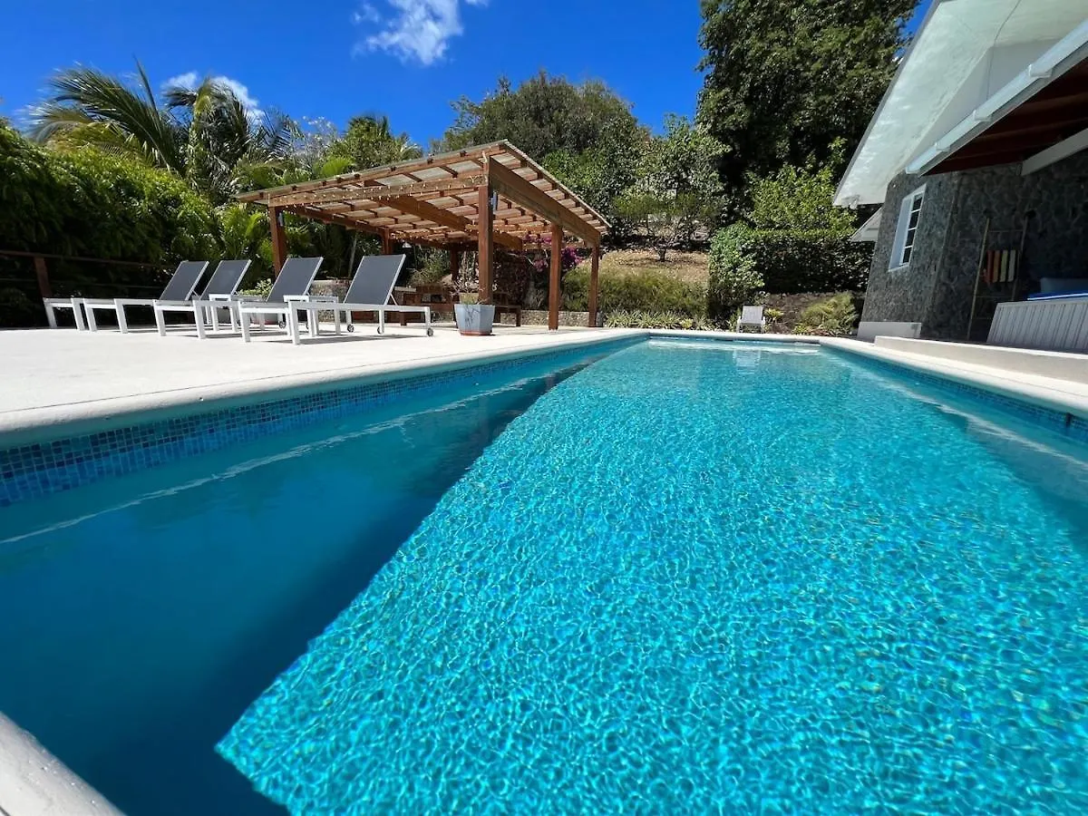 Villa Beau Soleil 3 Bedroom, Ocean View Home Belmont
