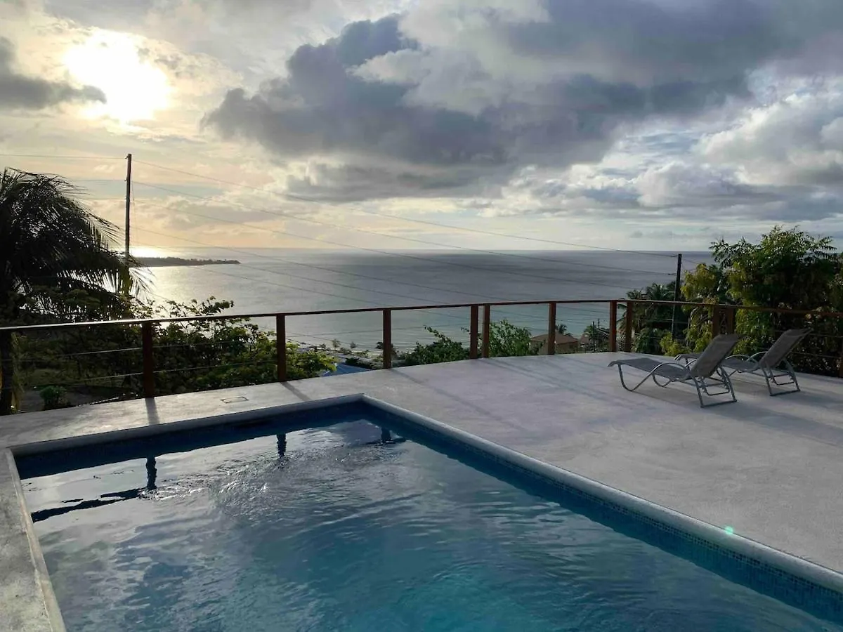 Villa Beau Soleil 3 Bedroom, Ocean View Home Belmont